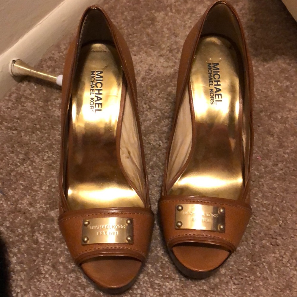 Mk peep toe heels